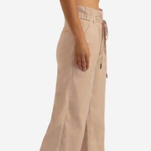 FAVORITE DAUGHTER The Josephine Wide Leg Pants In Warm Sand - Medium